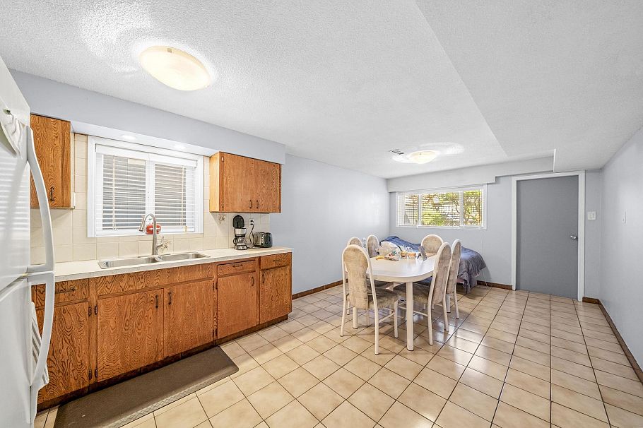 2634 Parker Street Vancouver, BC - 28