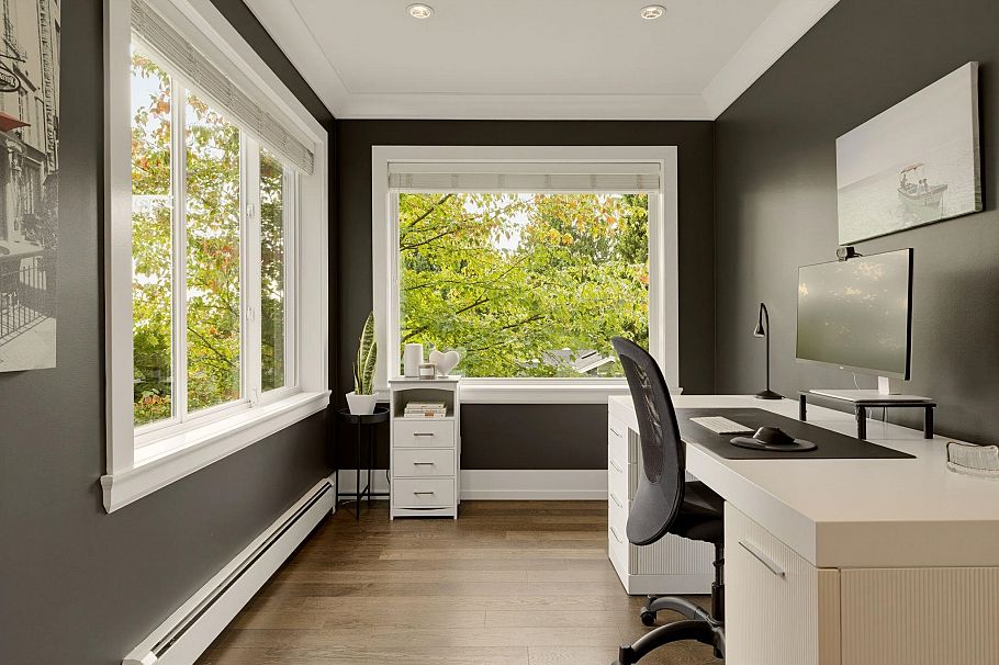 5008 Redonda Drive North Vancouver, BC - 11
