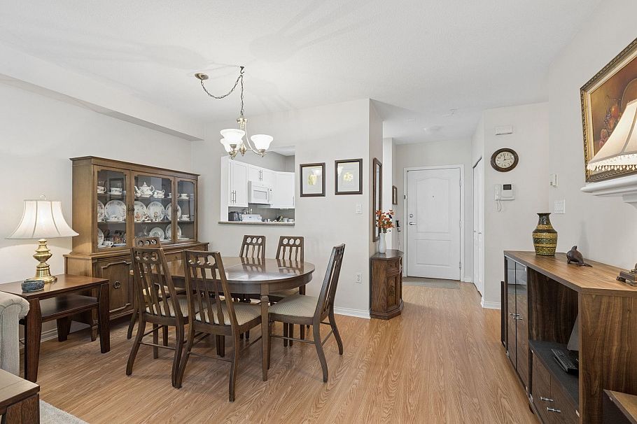 304 2059 Chesterfield Avenue North Vancouver, BC - 6