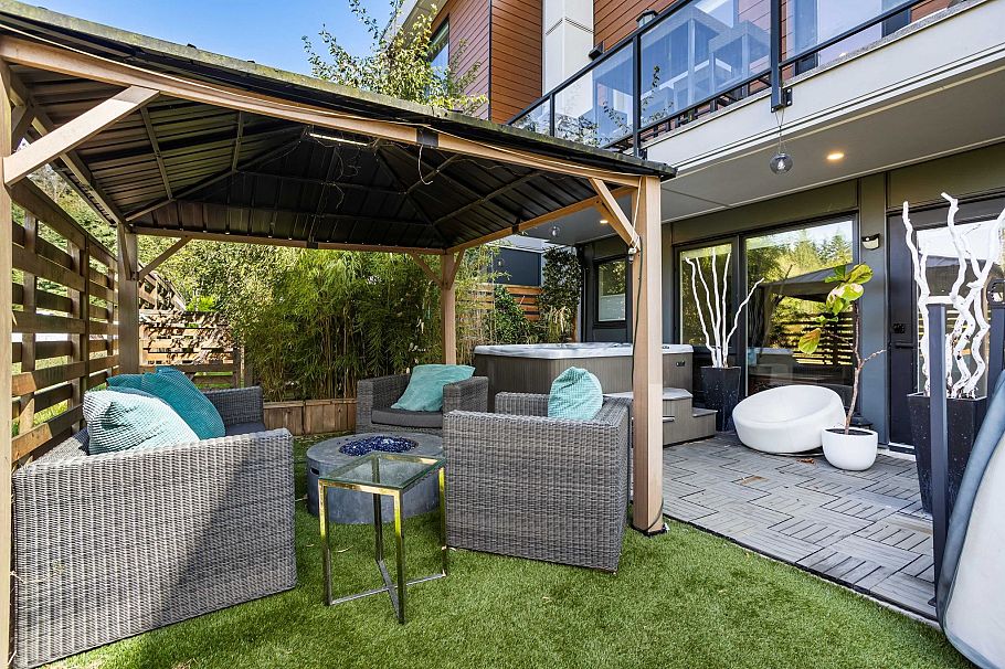 53 3597 Malsum Drive North Vancouver, BC - 35