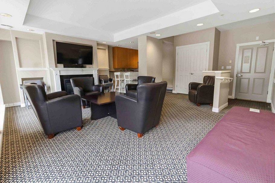 405 160 E 13th Street North Vancouver, BC - 27
