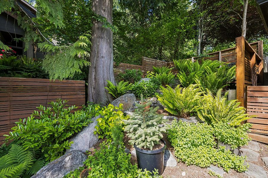 4041 Prospect Road North Vancouver, BC - 38