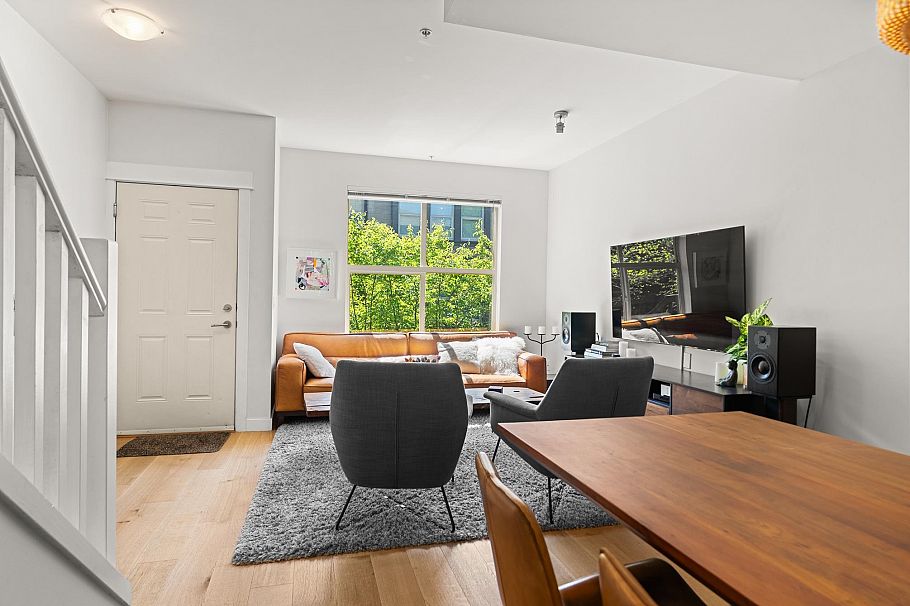 3 307 E 15th Street North Vancouver, BC - 7