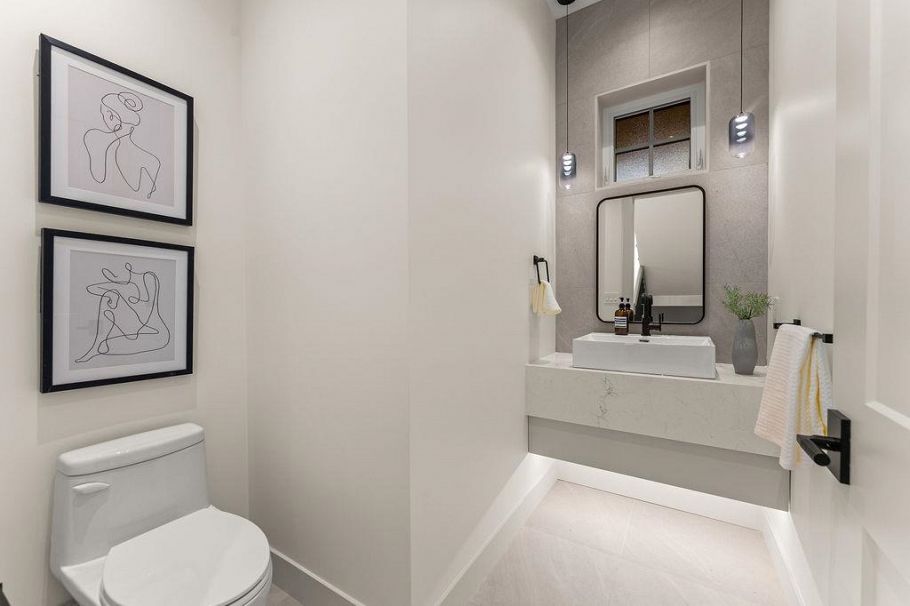 2598 E 16th Avenue Vancouver, BC - 15