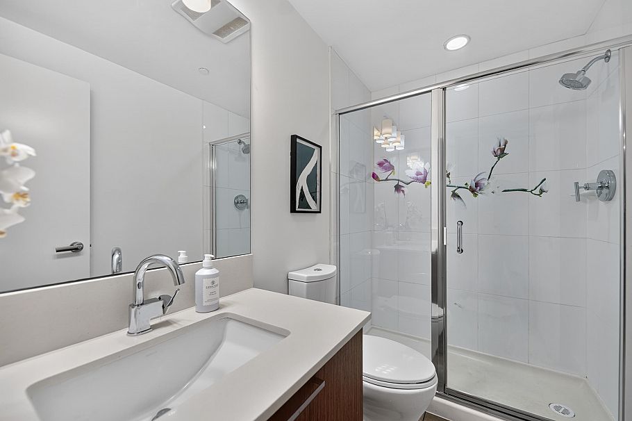 316 1330 Marine Drive North Vancouver, BC - 32