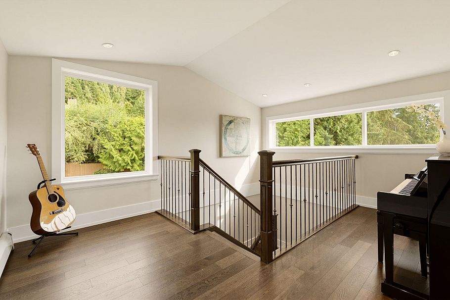 5008 Redonda Drive North Vancouver, BC - 24