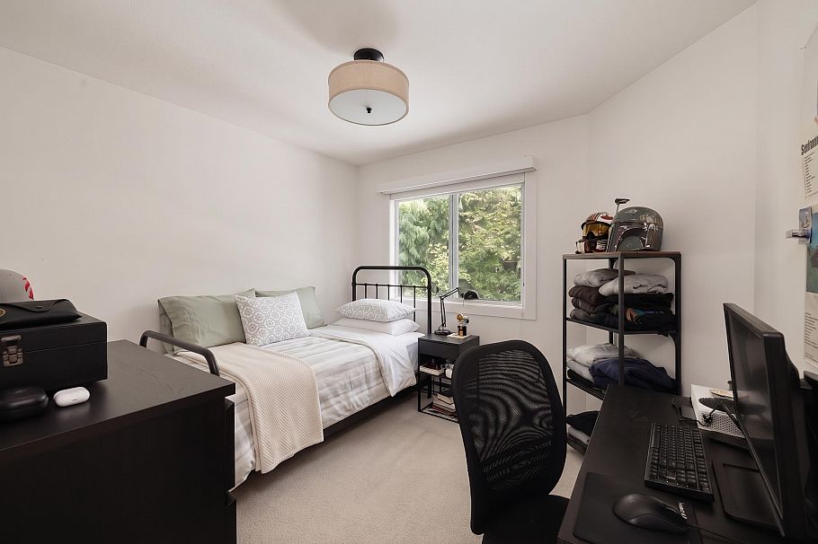 3558 Everglade Place North Vancouver, BC - 30