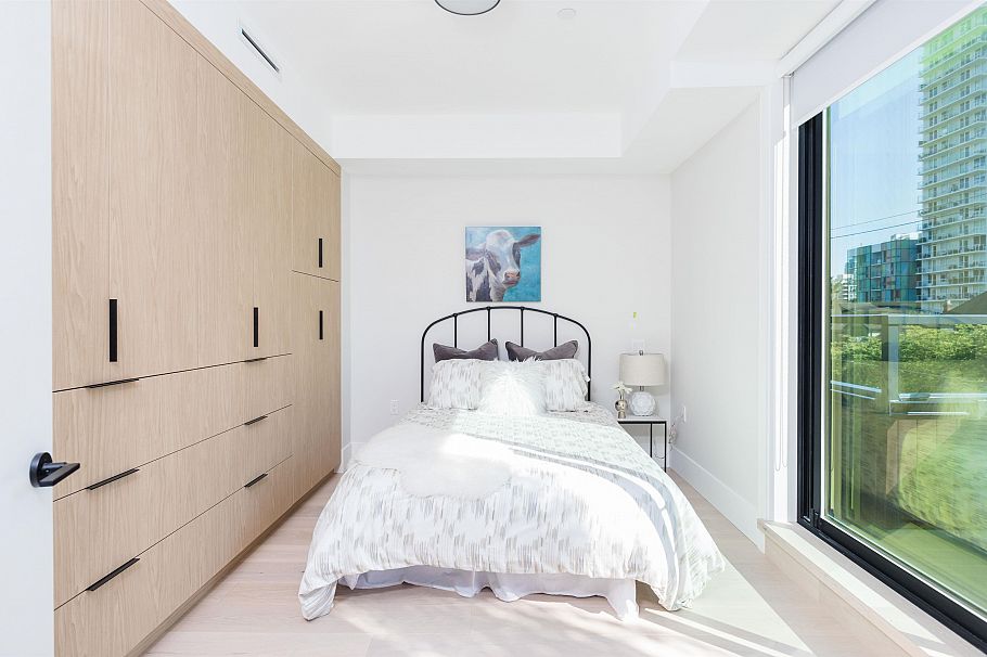 2 1152 Comox Street Vancouver, BC - 16