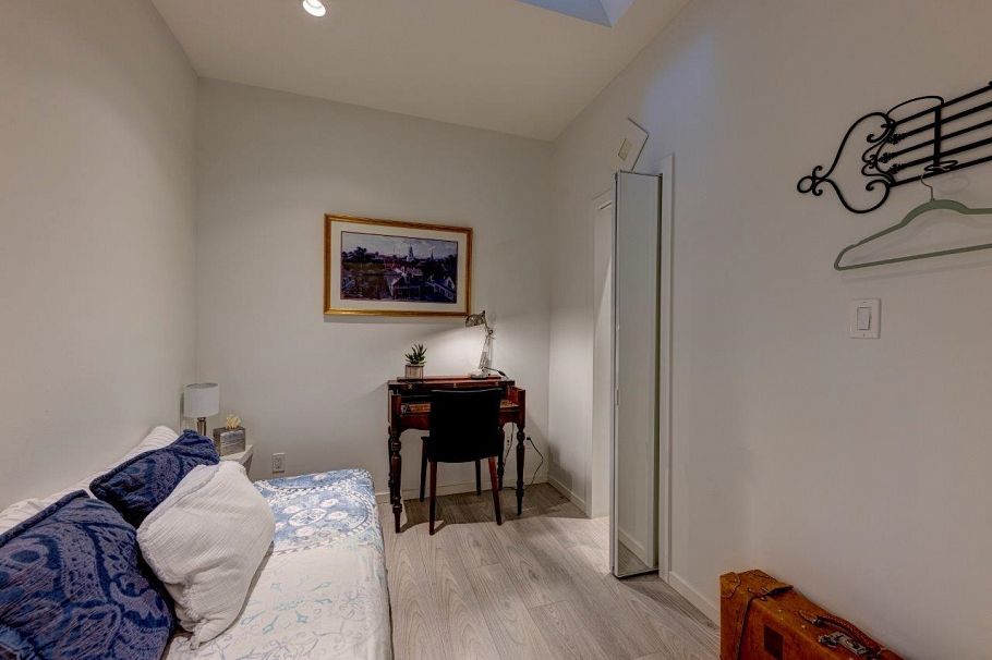 744 E 3rd Street North Vancouver, BC - 7