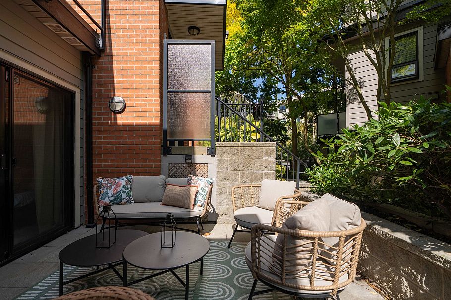 1835 Stainsbury Avenue Vancouver, BC - 18