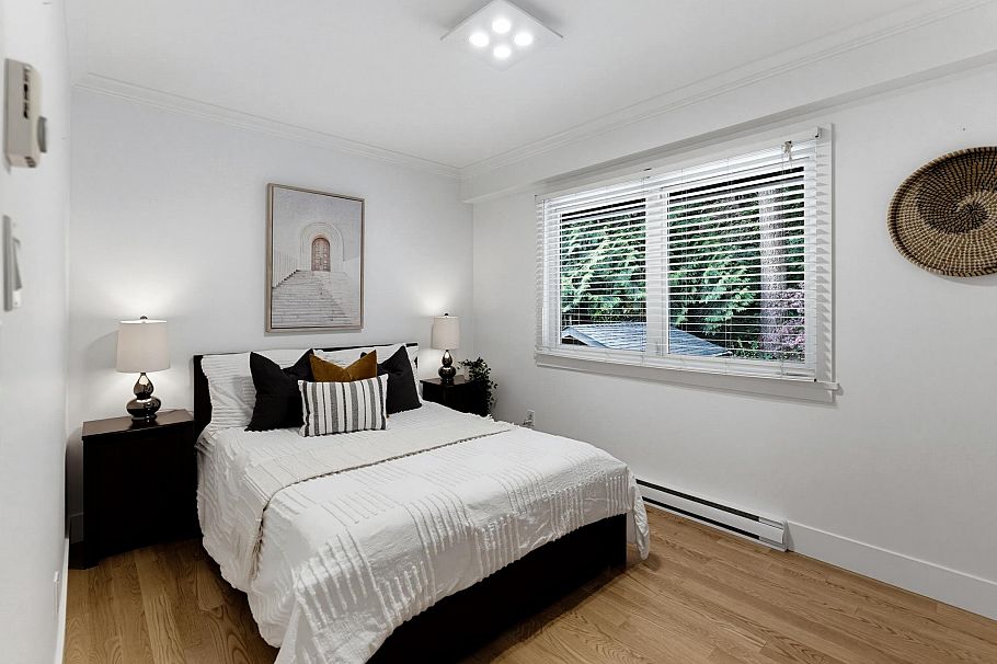1941 Arborlynn Drive North Vancouver, BC - 30