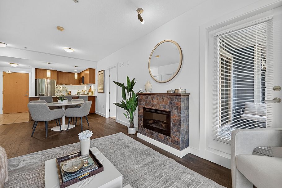 316 1330 Marine Drive North Vancouver, BC - 4