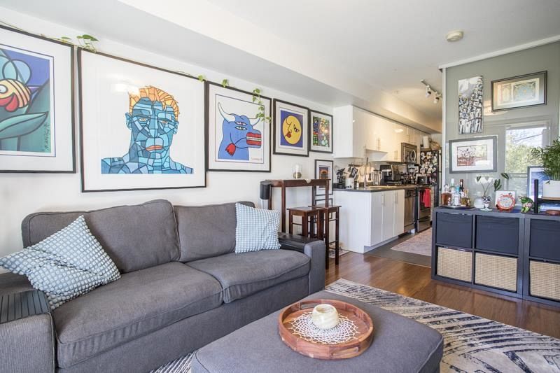 316 2150 E Hastings Street Vancouver, BC - 1
