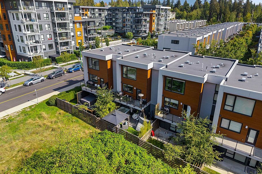 53 3597 Malsum Drive North Vancouver, BC - 40
