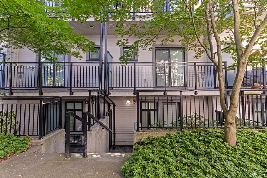 5835 Wales Street Vancouver, BC - 30