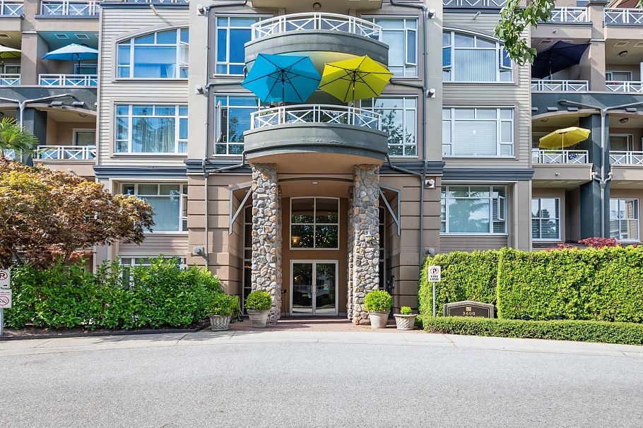 321 3600 Windcrest Drive North Vancouver, BC - 22