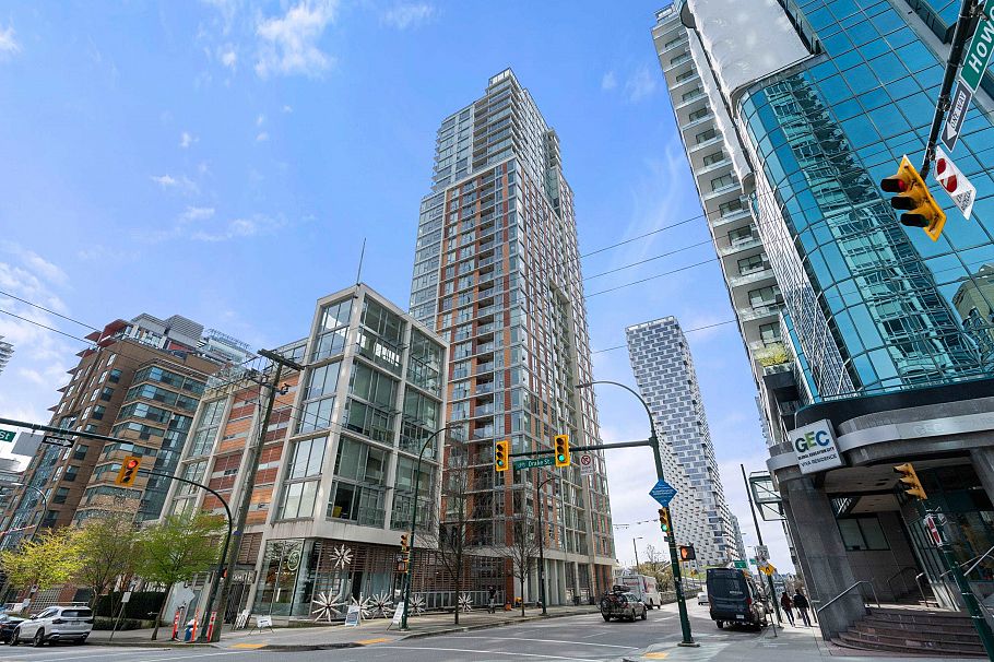 2501 1351 Continental Street Vancouver, BC - 35