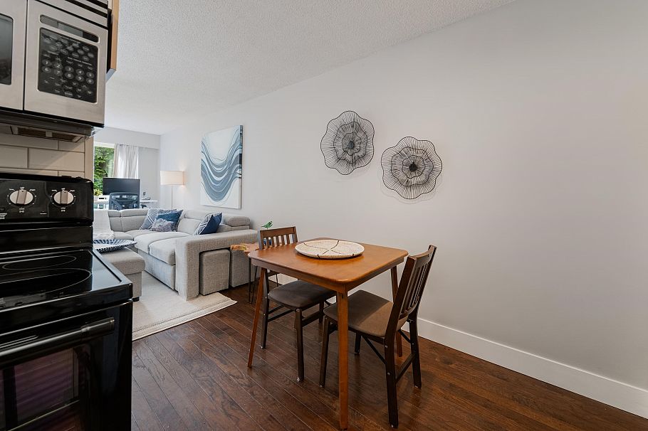 303 2450 Cornwall Avenue Vancouver, BC - 14