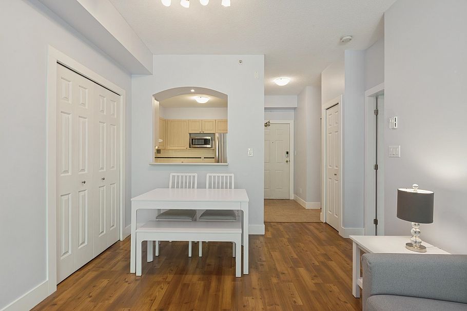 321 3600 Windcrest Drive North Vancouver, BC - 7