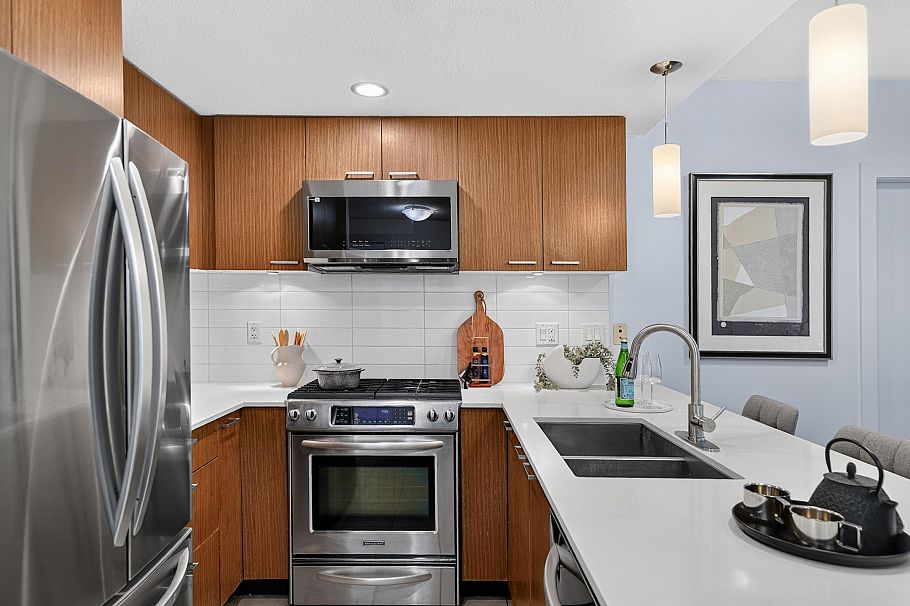 316 1330 Marine Drive North Vancouver, BC - 9