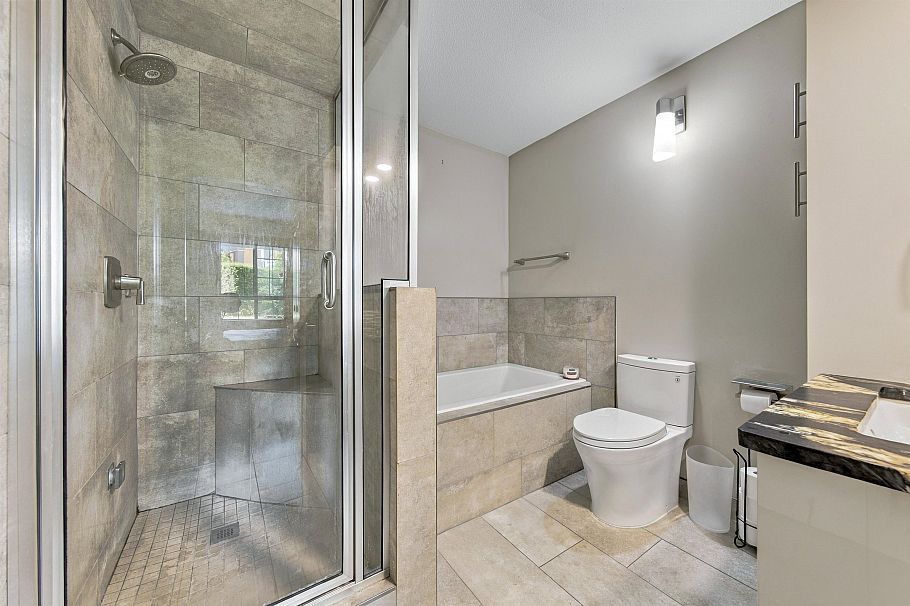 109 5835 Hampton Place Vancouver, BC - 14