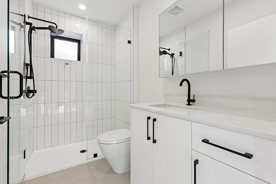 2130 Qualicum Drive Vancouver, BC - 17