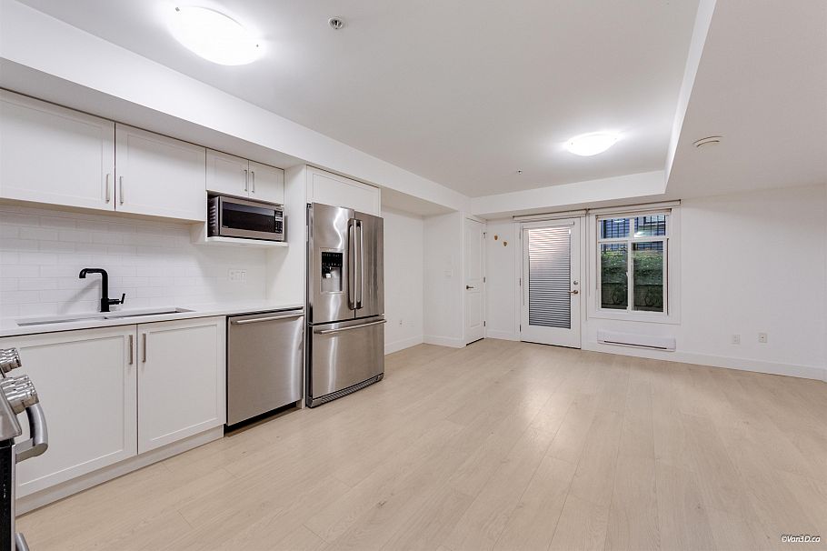 5835 Wales Street Vancouver, BC - 22