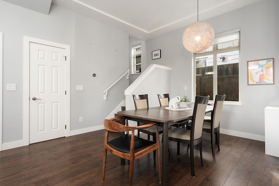 1382 E 17th Avenue Vancouver, BC - 32