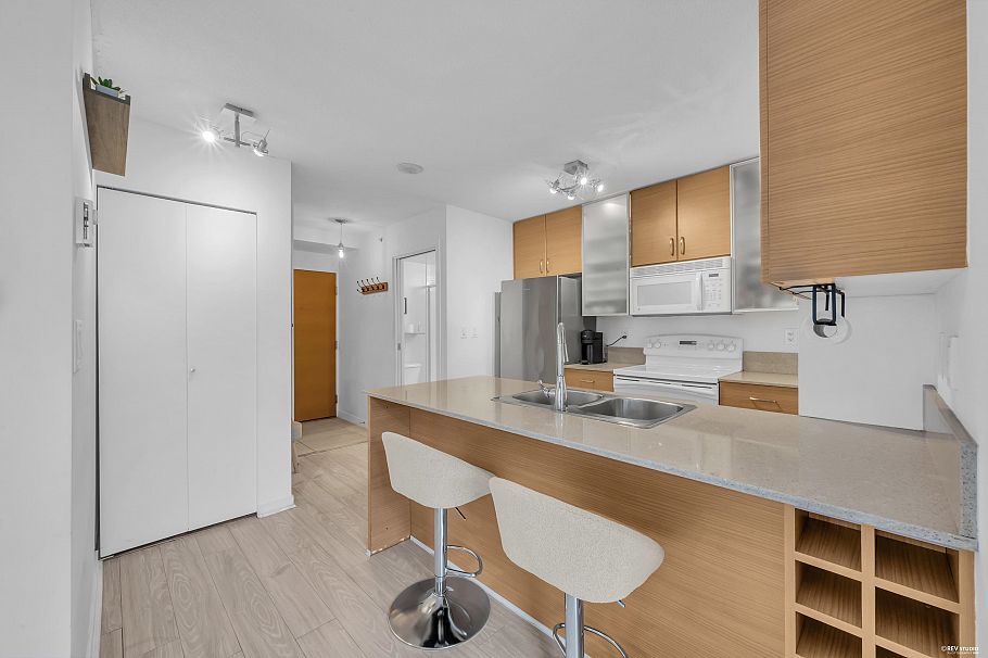 1401 928 Homer Street Vancouver, BC - 4