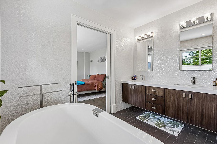 4041 Prospect Road North Vancouver, BC - 23