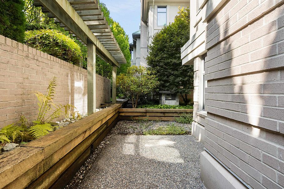 E106 628 W 12th Avenue Vancouver, BC - 26