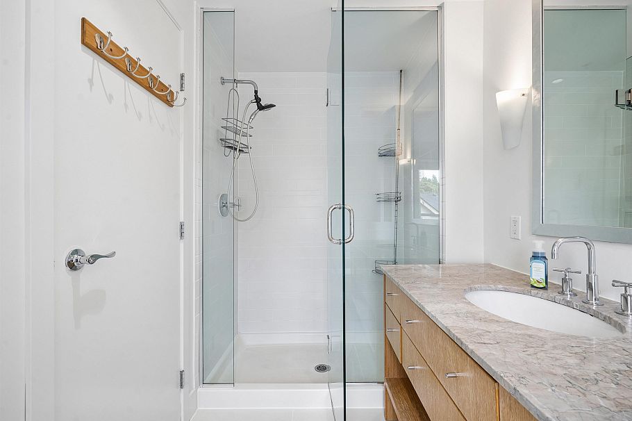 2957 Laurel Street Vancouver, BC - 26