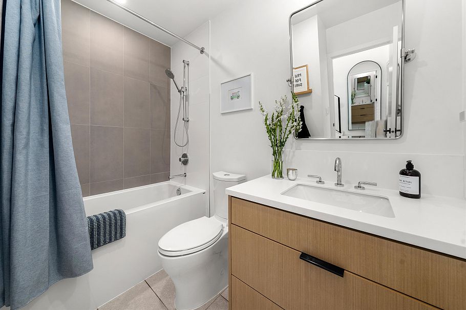 224 650 E 2nd Street North Vancouver, BC - 21