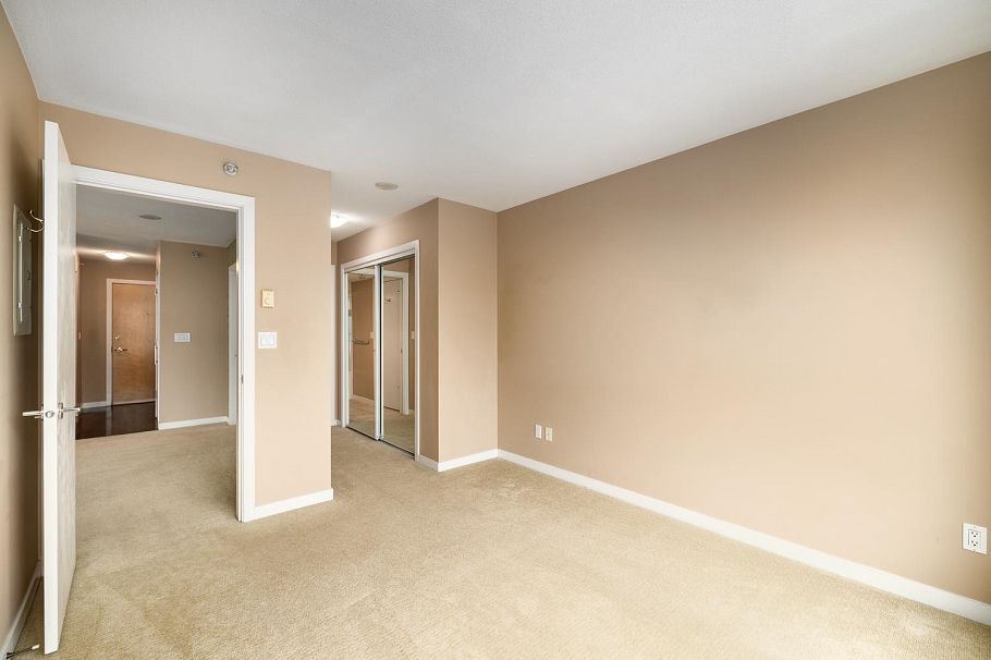 1703 120 Milross Avenue Vancouver, BC - 17