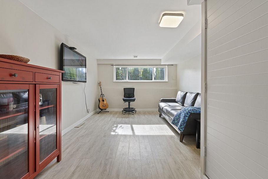 4136 Skeena Street Vancouver, BC - 15