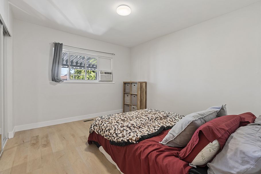 4136 Skeena Street Vancouver, BC - 10