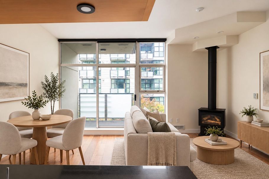 322 8988 Hudson Street Vancouver, BC - 3