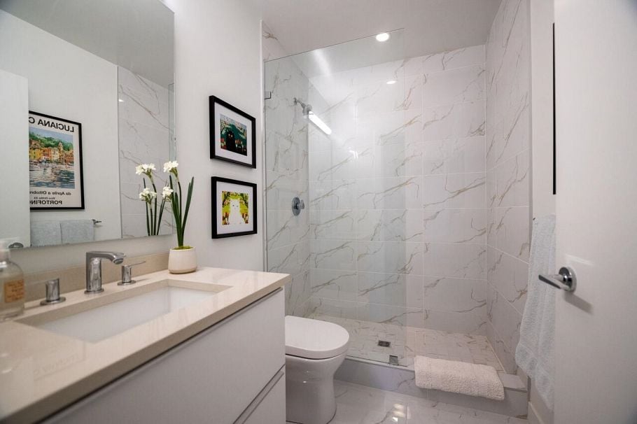 302 4427 Cambie Street Vancouver, BC - 18