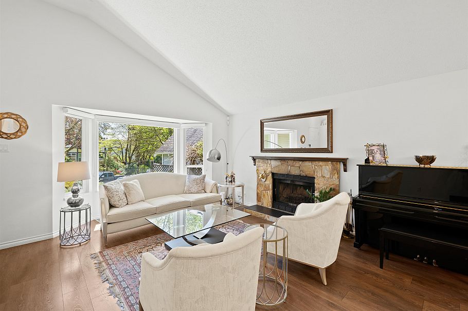 3336 Manning Crescent North Vancouver, BC - 4