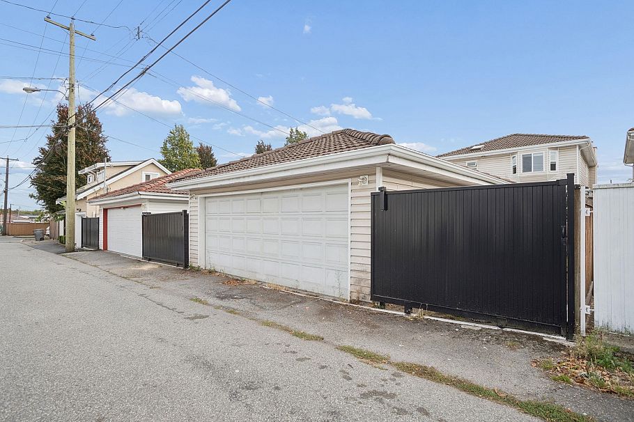 785 E 50th Avenue Vancouver, BC - 28