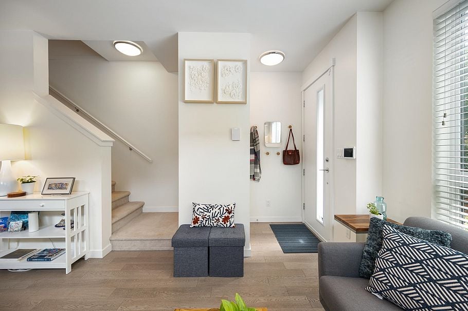 501 E 44th Avenue Vancouver, BC - 19