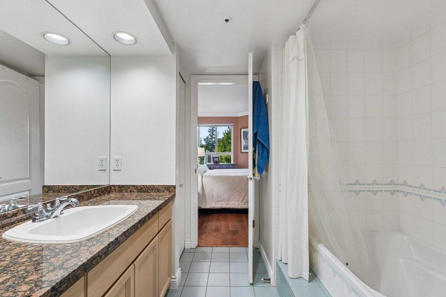 111 2250 SE Marine Drive Vancouver, BC - 30
