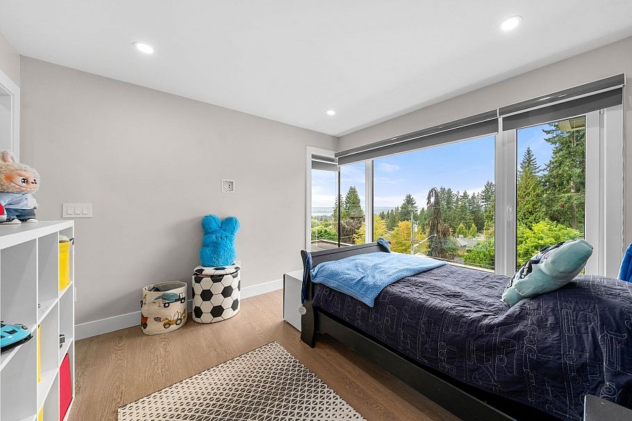 3980 Norwood Avenue North Vancouver, BC - 23