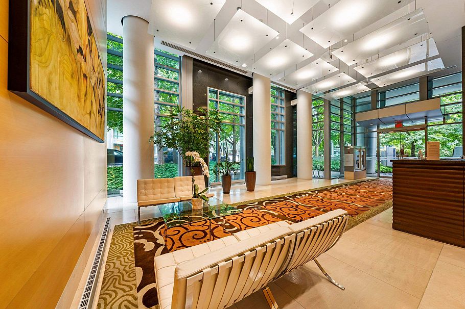 807 590 Nicola Street Vancouver, BC - 4