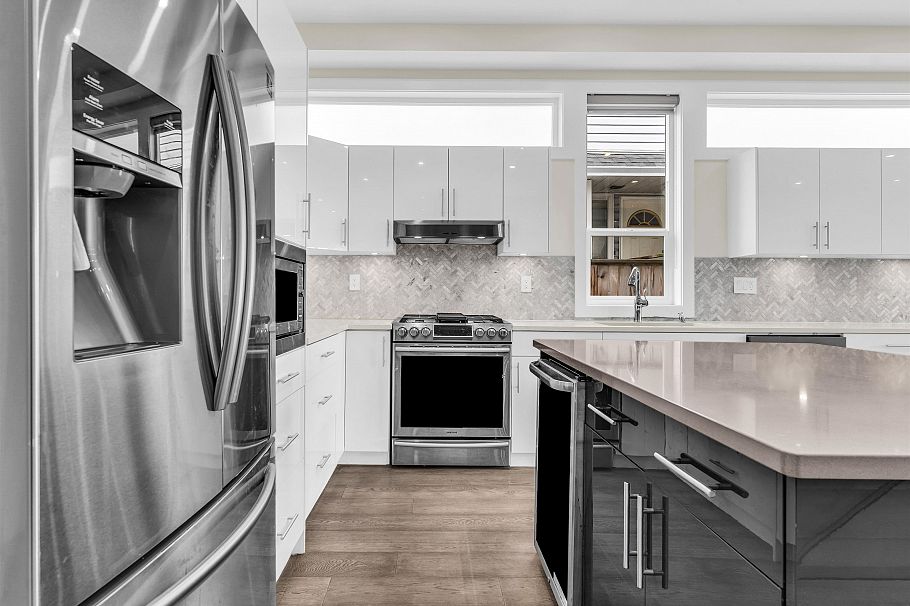 409 W Keith Road North Vancouver, BC - 5