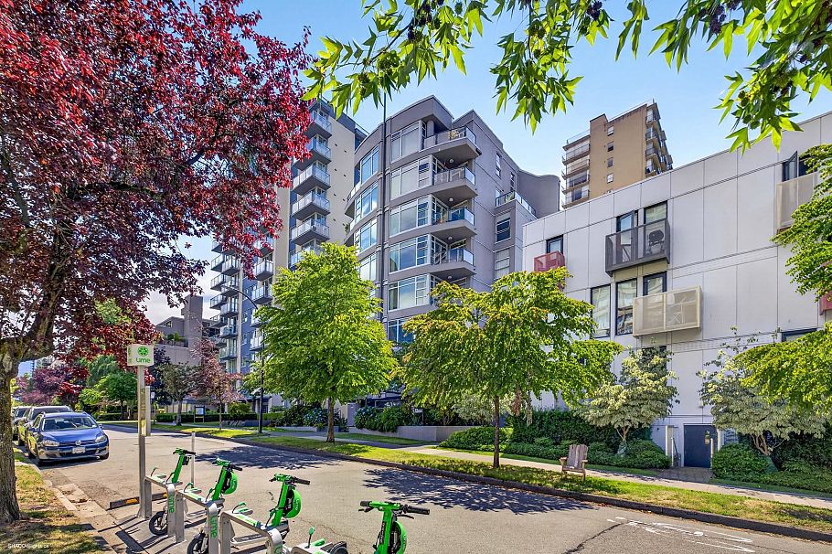 201 1272 Comox Street Vancouver, BC - 31