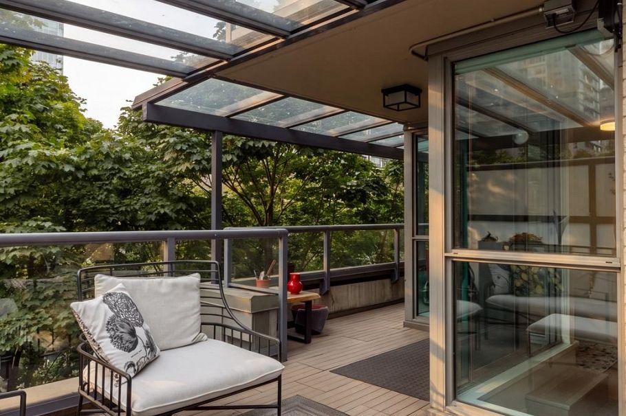 406 928 Richards Street Vancouver, BC - 32