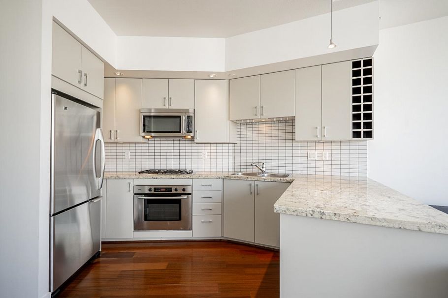 1505 1050 Smithe Street Vancouver, BC - 12