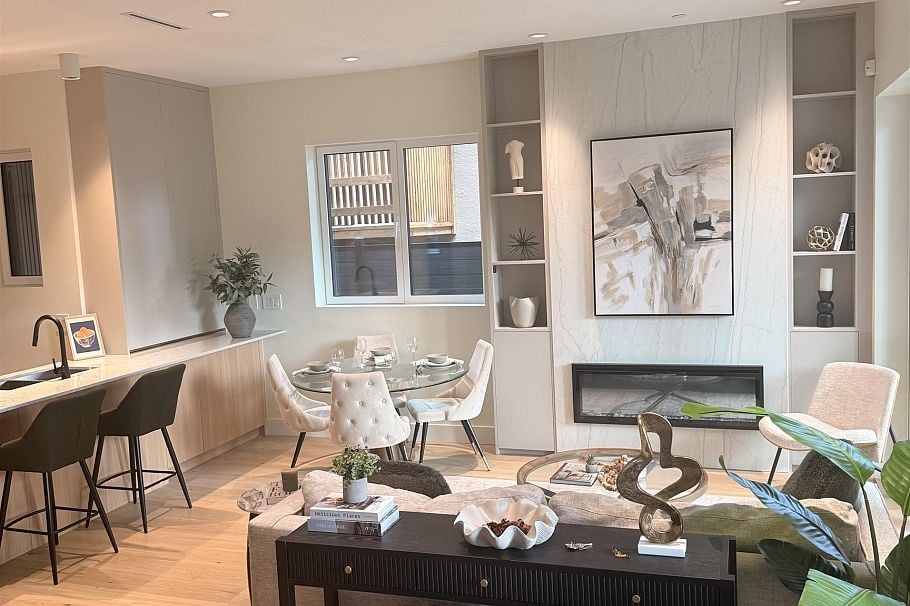 1 3315 W 10th Street Vancouver, BC - 23