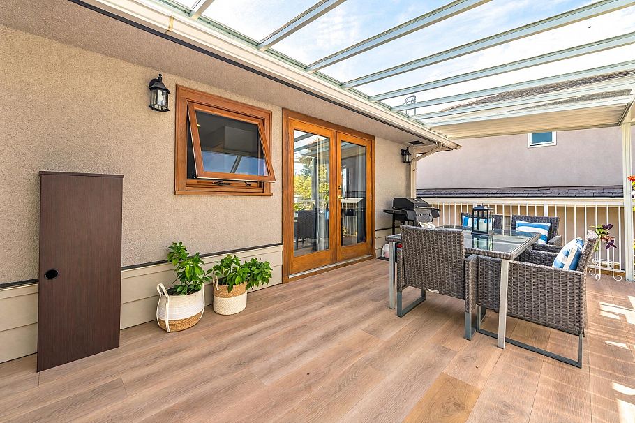 430 W Kings Road North Vancouver, BC - 24